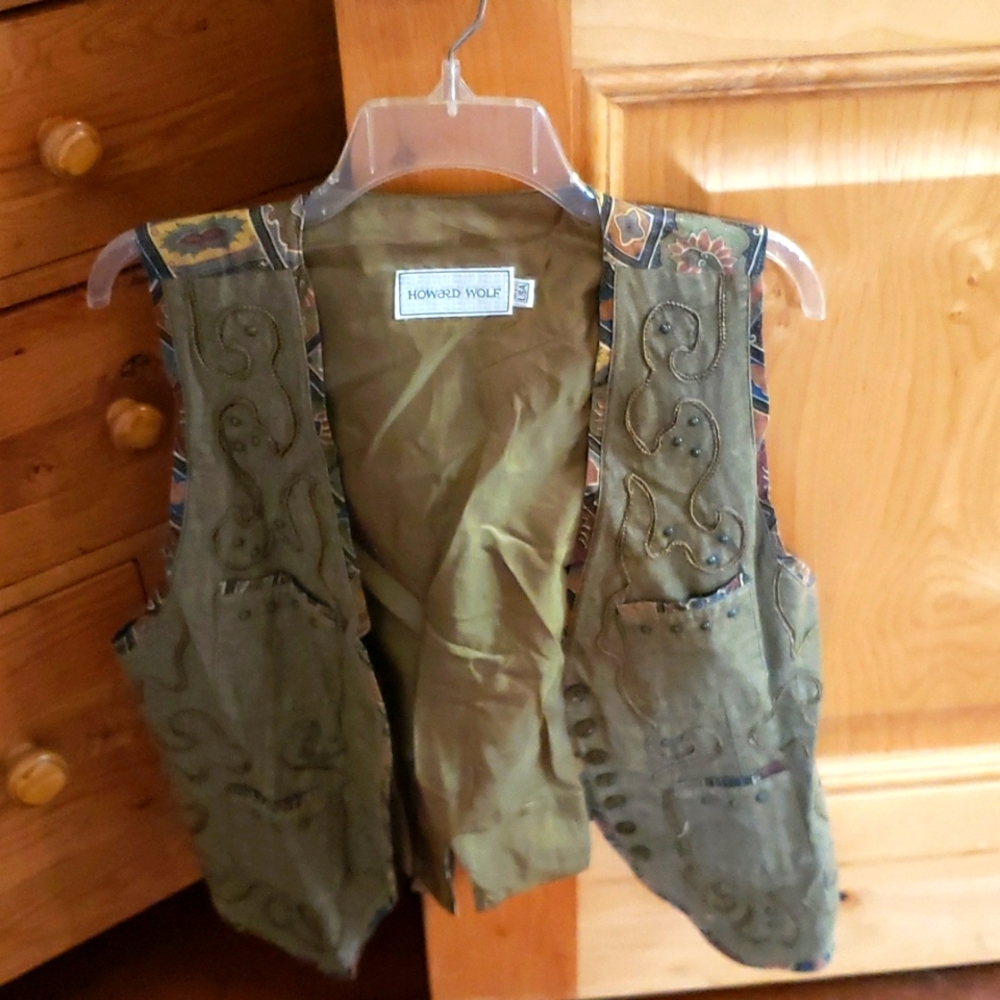 Skirt, vest and shirt/jacket set